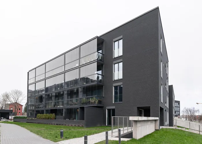 Stylish With Balcony And Parking Таллин